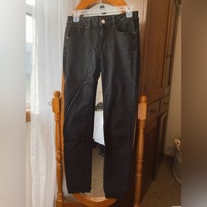 black skinny jeans